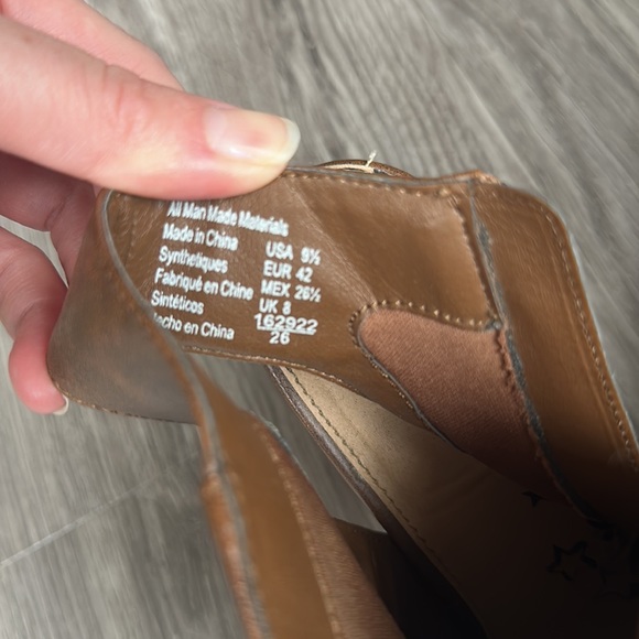 Brown faux leather peep toe heel - Picture 6 of 6